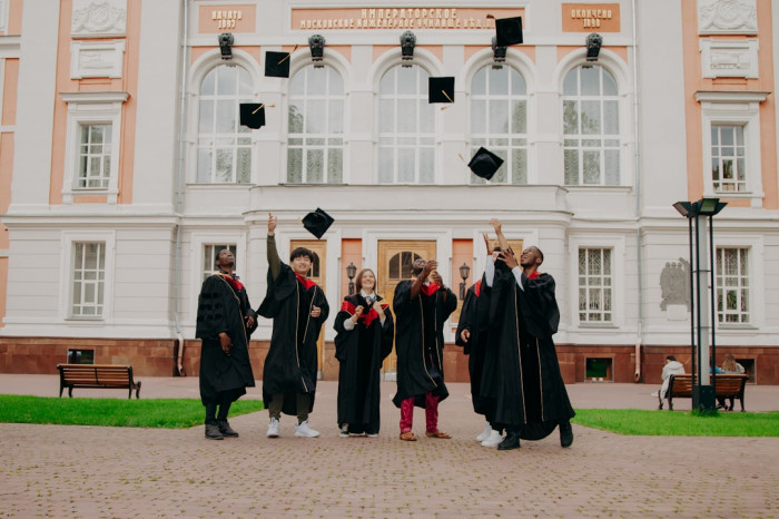 İstanbul'da İngilizce İktisat Eğitimi: Atlas Üniversitesi